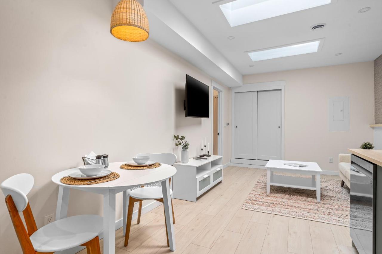 Apartament The Olympia: Front Street Flats Belleville Zewnętrze zdjęcie